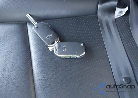 2022 Kia Sportage Nightfall Edition z USA, uszkodzony, nr VIN KNDP6CAC7N7955383